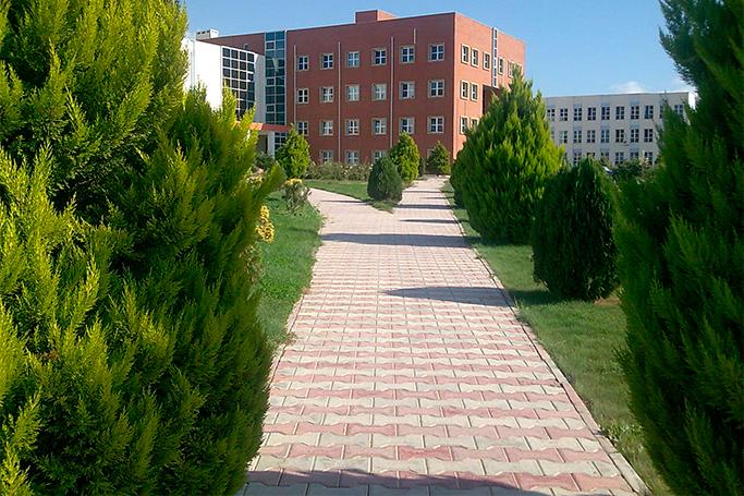 Qafqaz Universiteti qəbul planından çıxarılıb?