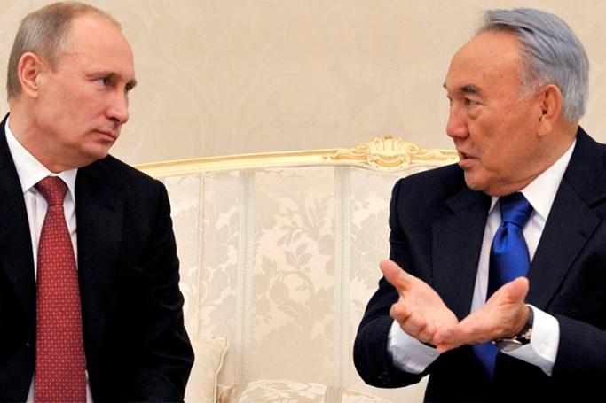 Nazarbayevdən Putinə mesajlar