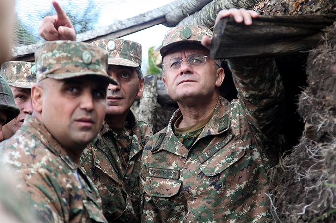 Ermənistan ordusunda istefalar