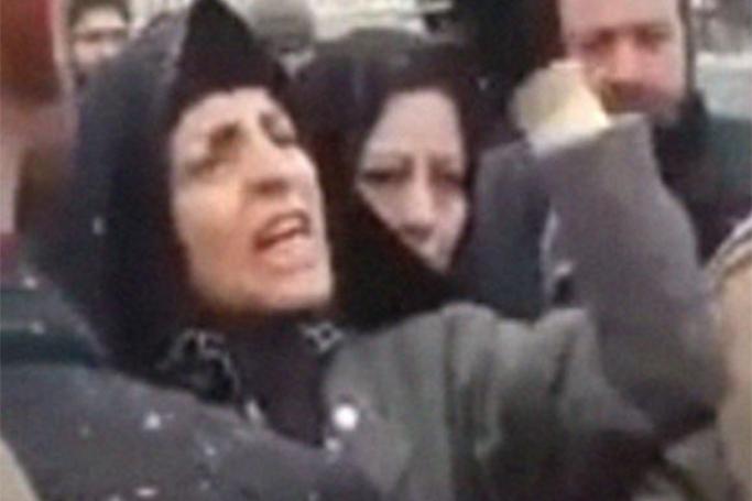 Fars-molla rejimi ilə mübarizə aparan ailə