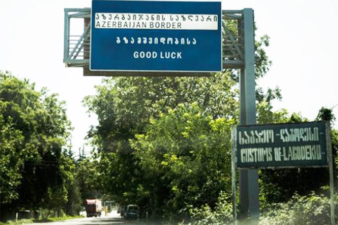 ...Ermənistan bunkerlər qurur