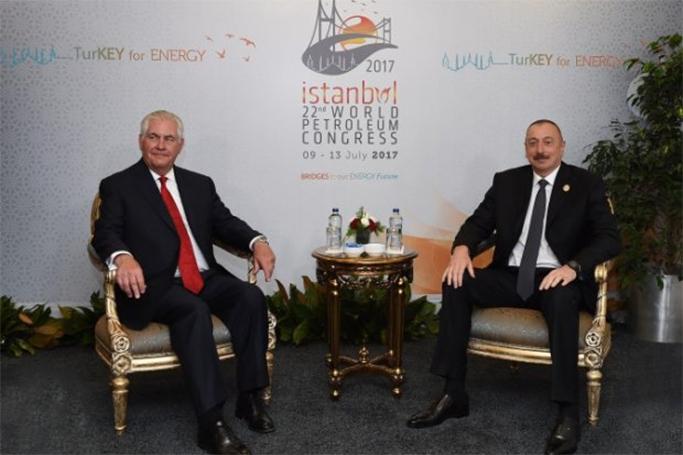 İlham Əliyev İstanbulda Reks Tillersonla görüşdü