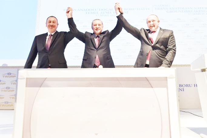 Bakı möhtəşəm açılışa hazırlaşır
