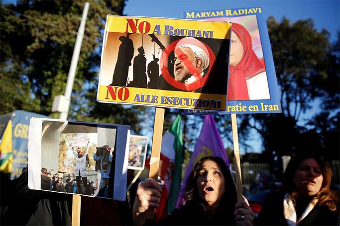 İrandakı aksiyalar kimin əlinə oynayır?