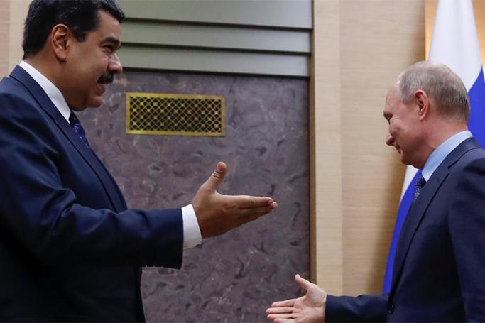 Putin Maduronun arxasından qaçır
