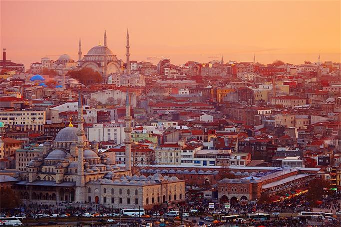 İstanbulda dördlü zirvə