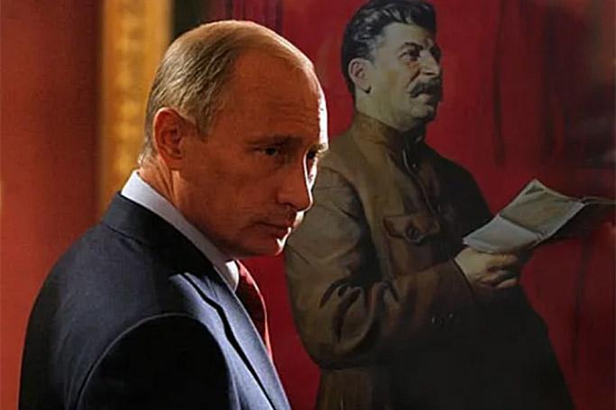 Putin Stalinin yolu ilə gedir