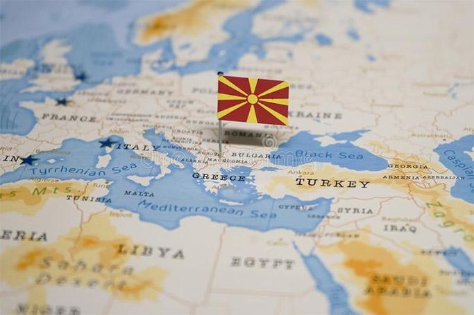 Rus diplomatların qovulması kütləviləşir