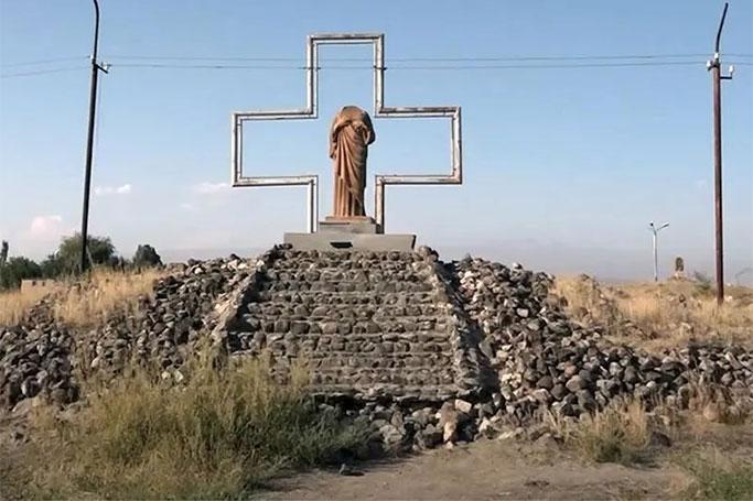 Xristian abidələrinə qarşı erməni vandalizmi