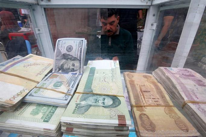 İranda dollar bahalaşdı