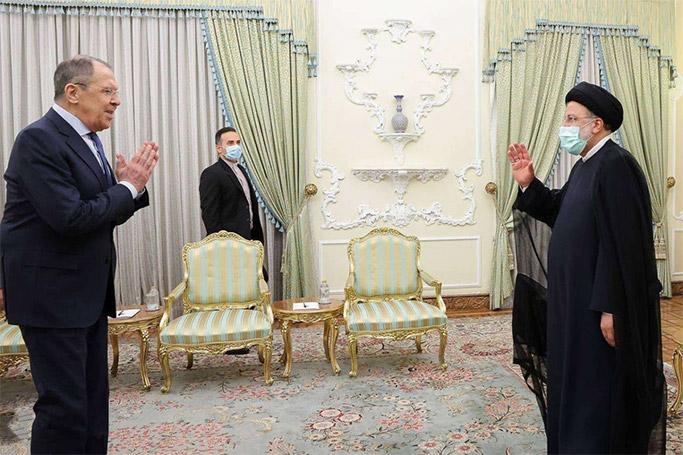 Lavrov İrandadır