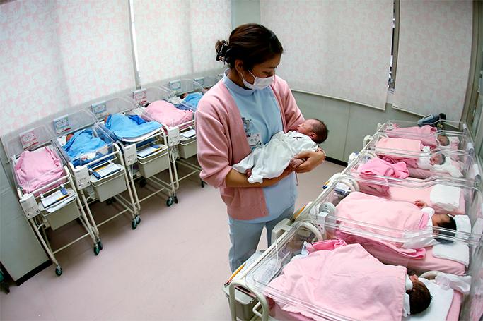 Yaponiya doğuş məsrəflərini ödəyəcək