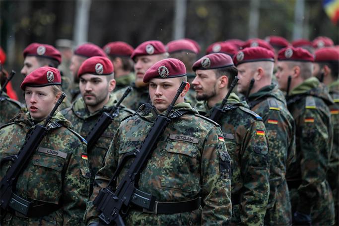 Almaniyada ordusunda maaşlar nə qədərdir?