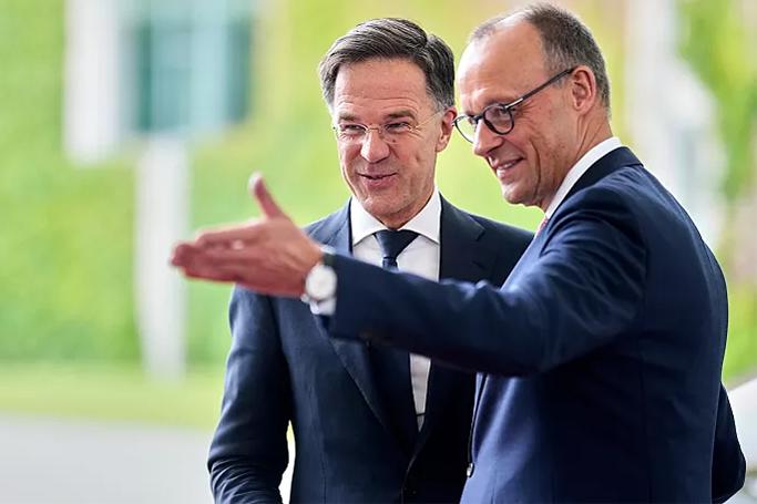 Rutte III Dünya müharibəsi üçün vaxt verdi