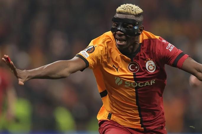 “Qalatasaray”da ikiqat bayram