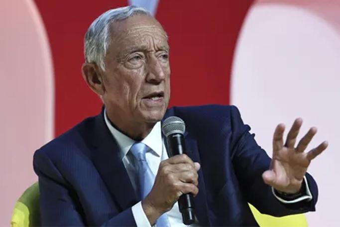 “Əlini Putindən çəkmir”