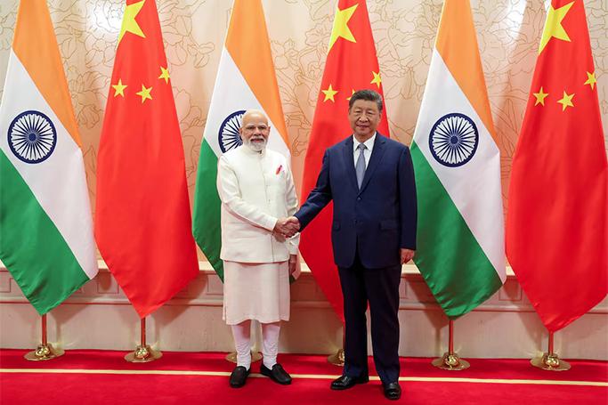 Cinpin və Modi görüşdü