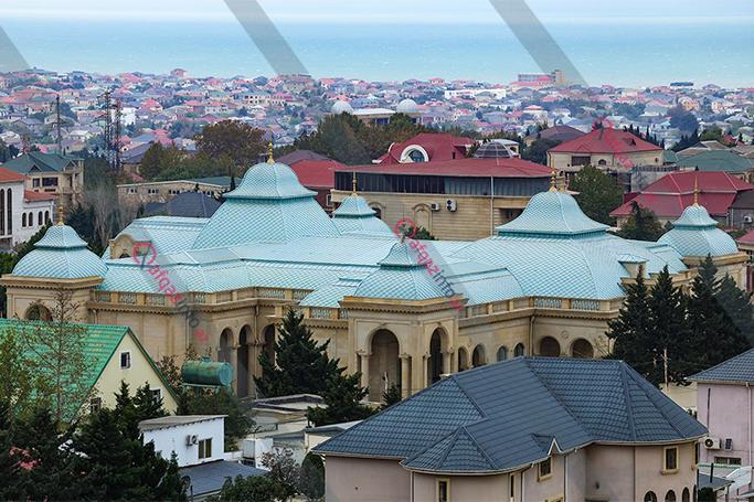 Evləri var xana-xana ...