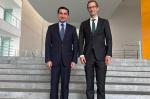 Hikmət Hacıyev Almaniyalı həmkarı ilə görüşüb